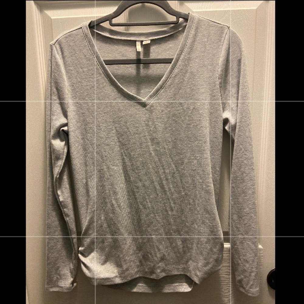 Cato Gray Size Medium Long Sleeve Shirt